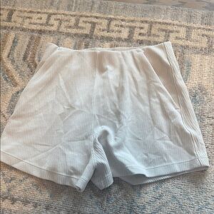 Lululemon ribbed shirts in off white!